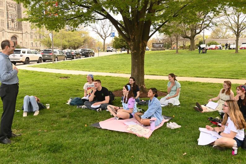 English class being held outdoors